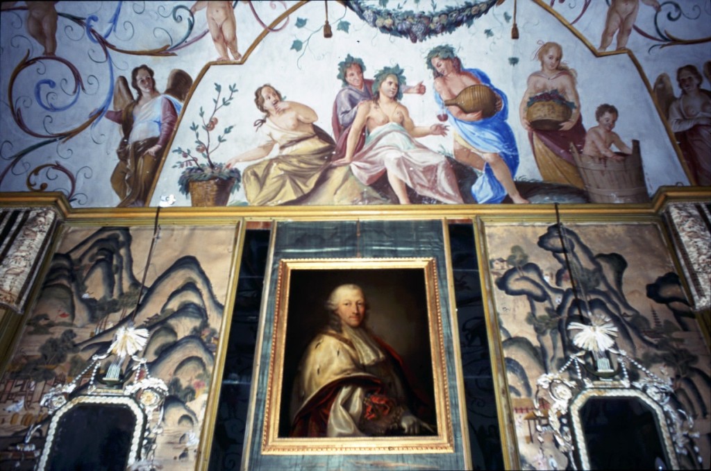 FAI - Masino - Grottesche e parati alla cinese 