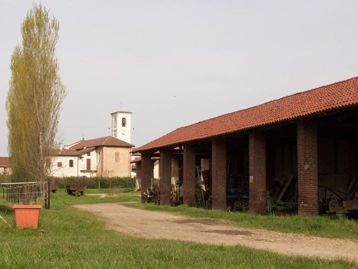 Scorcio di cascina della pianura novarese in frazione Pagliate (Novara) - foto di Carlo Migliavacca