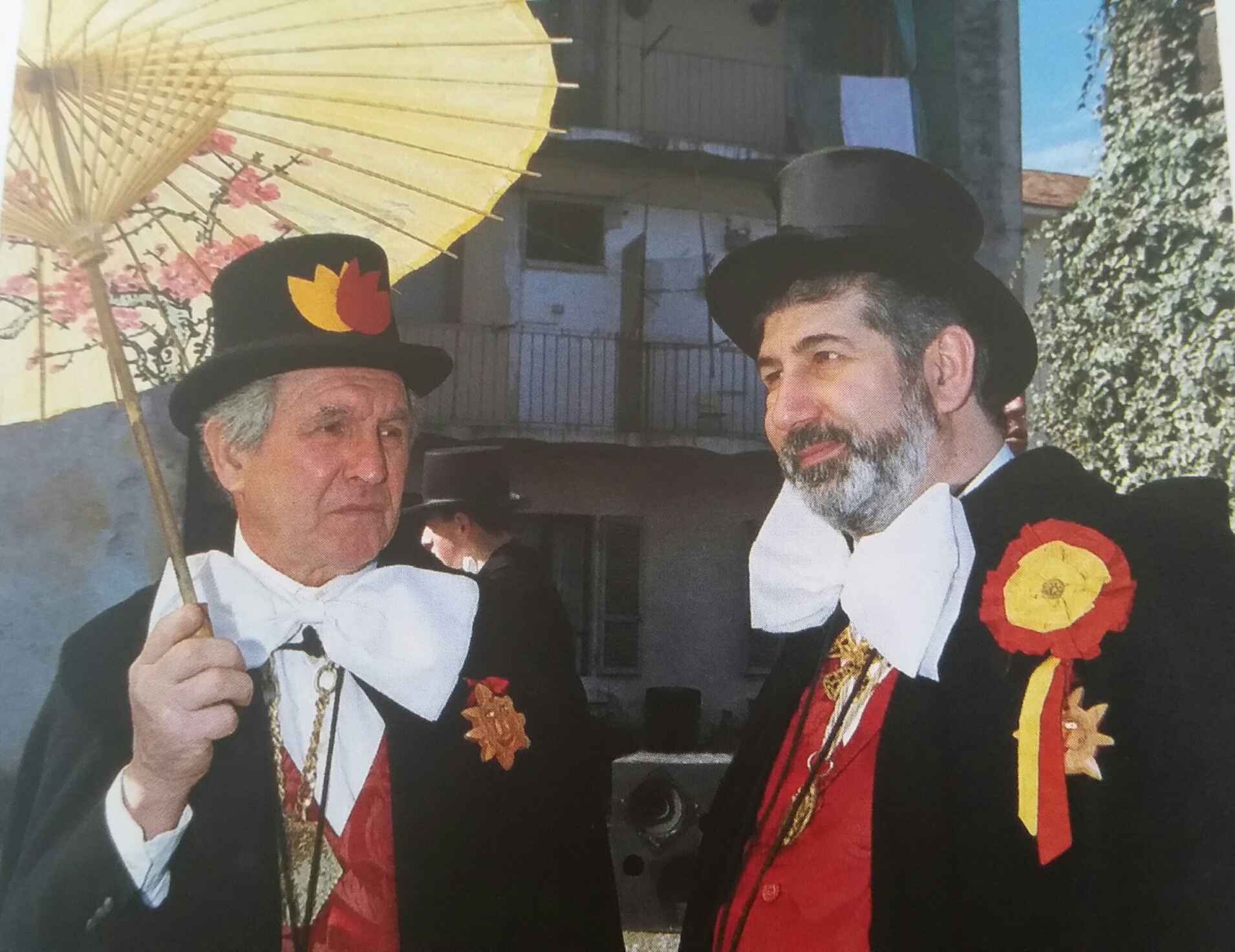 Riflessioni sul significato del Carnevale: le Cene dei Pazzi in Valsesia e il Mercu Scùrot di Borgosesia