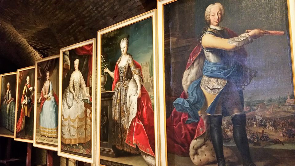 Spese ordinarie e speciali al vaglio di Sua Maestà - II parte: spese per l'Arte di corte, comprese le chincaglierie, e per frivolezze